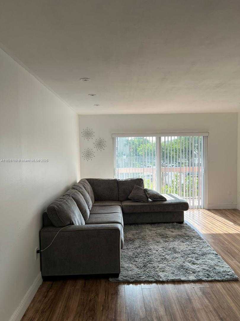 Small Image of 7810 CAMINO REAL I306, Miami Number 5