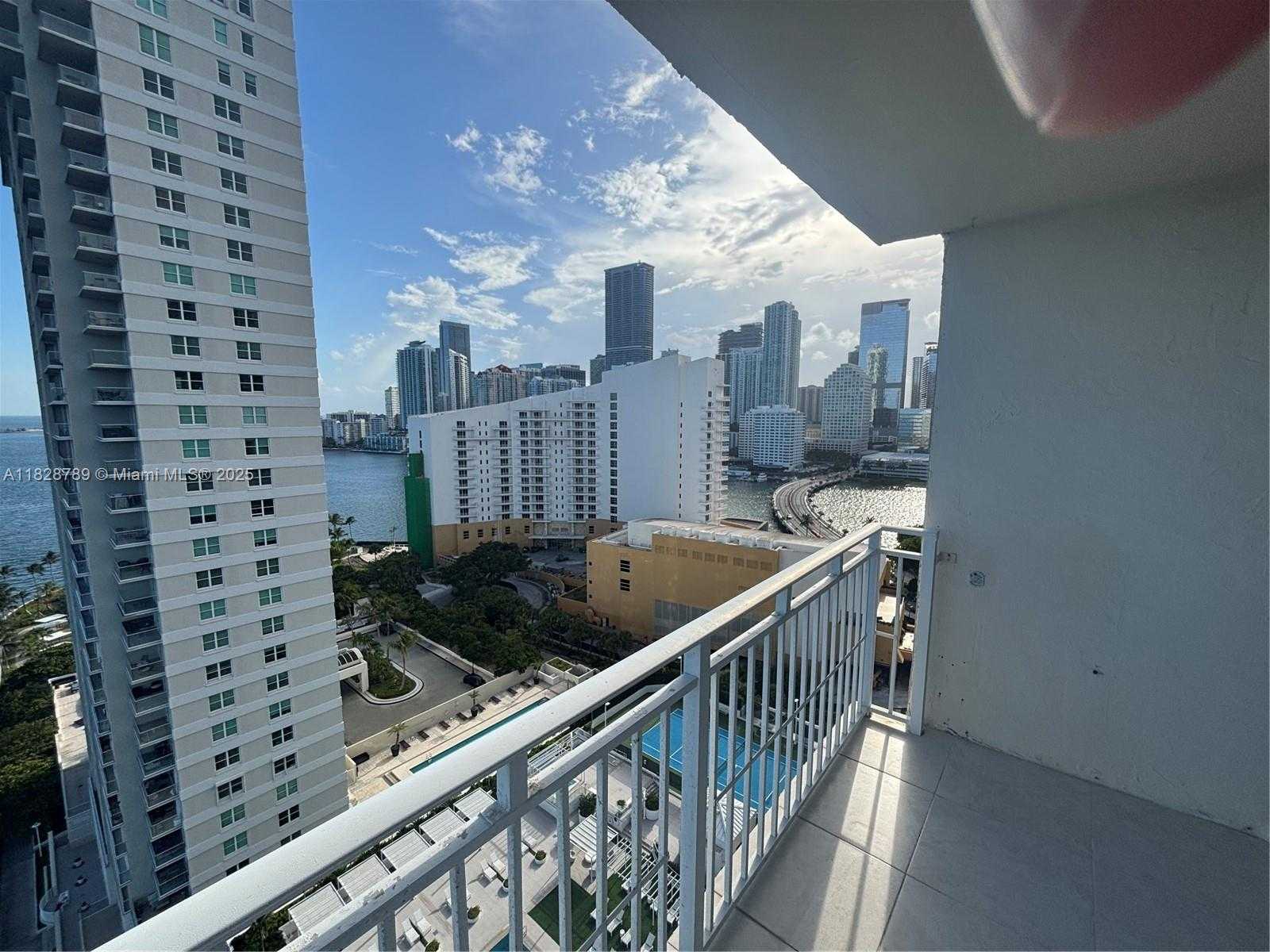 Small Image of 770 CLAUGHTON ISLAND DR #2116, Miami Number 15