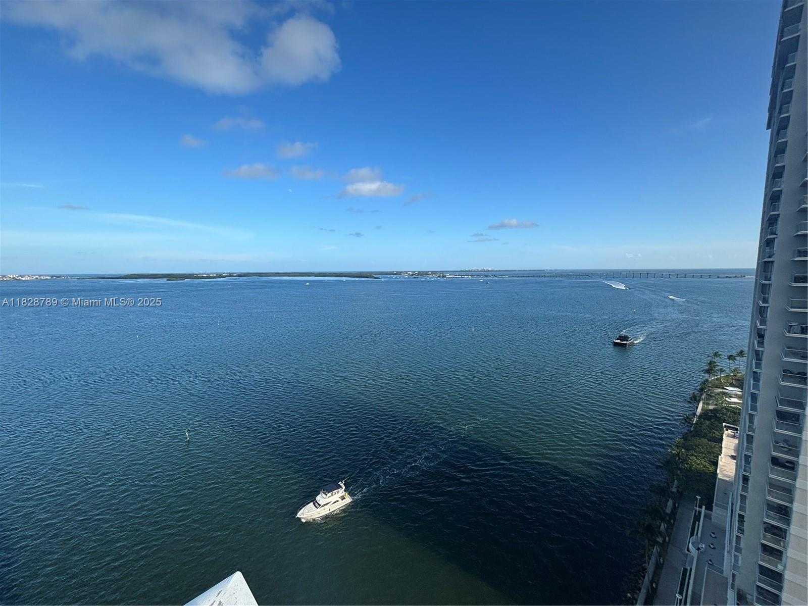 Small Image of 770 CLAUGHTON ISLAND DR #2116, Miami Number 18