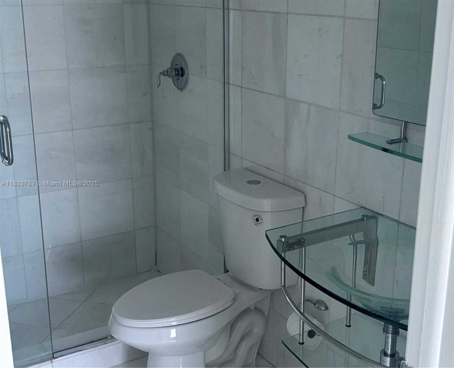 Small Image of 770 CLAUGHTON ISLAND DR #2116, Miami Number 21