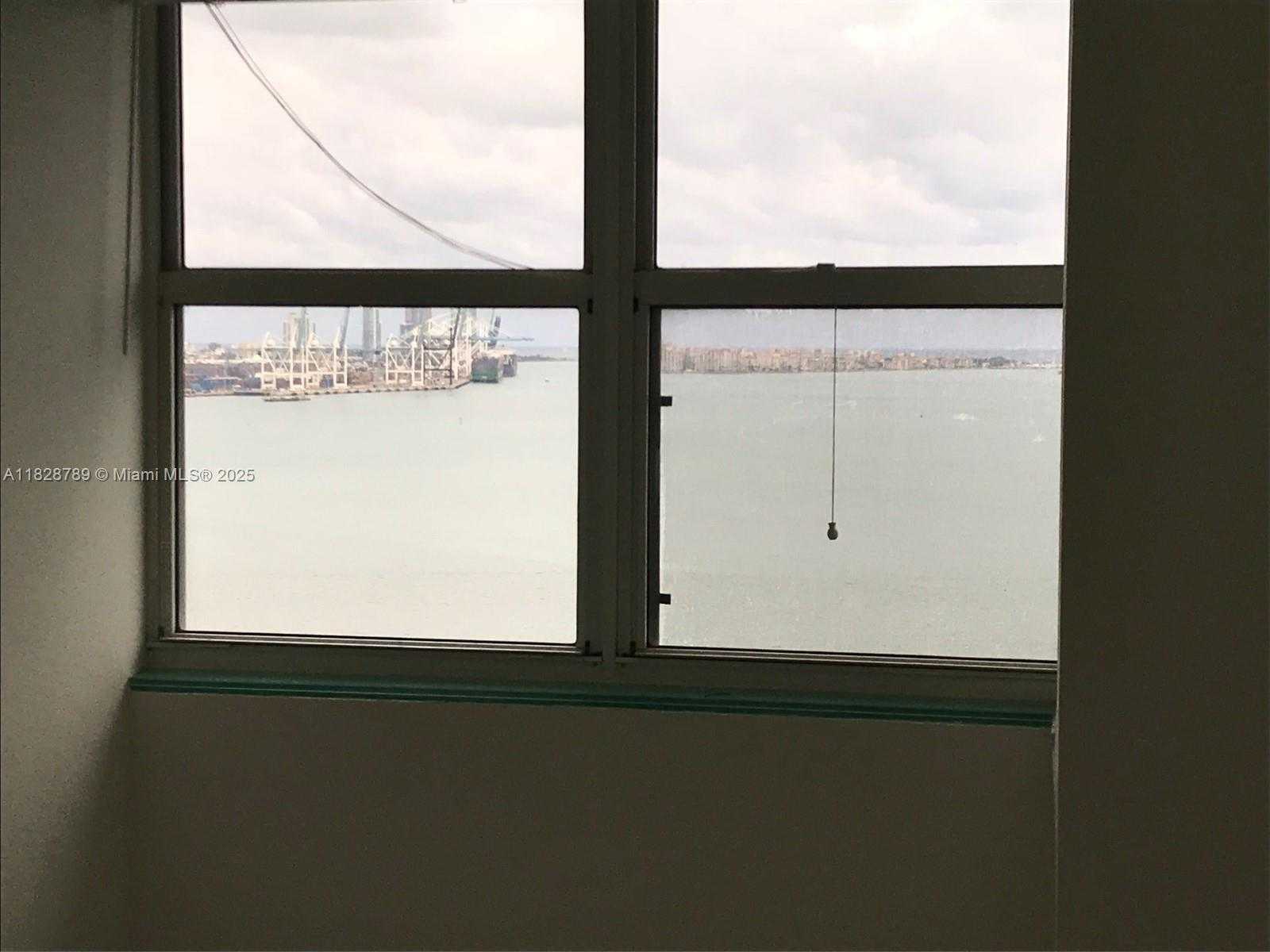 Small Image of 770 CLAUGHTON ISLAND DR #2116, Miami Number 7