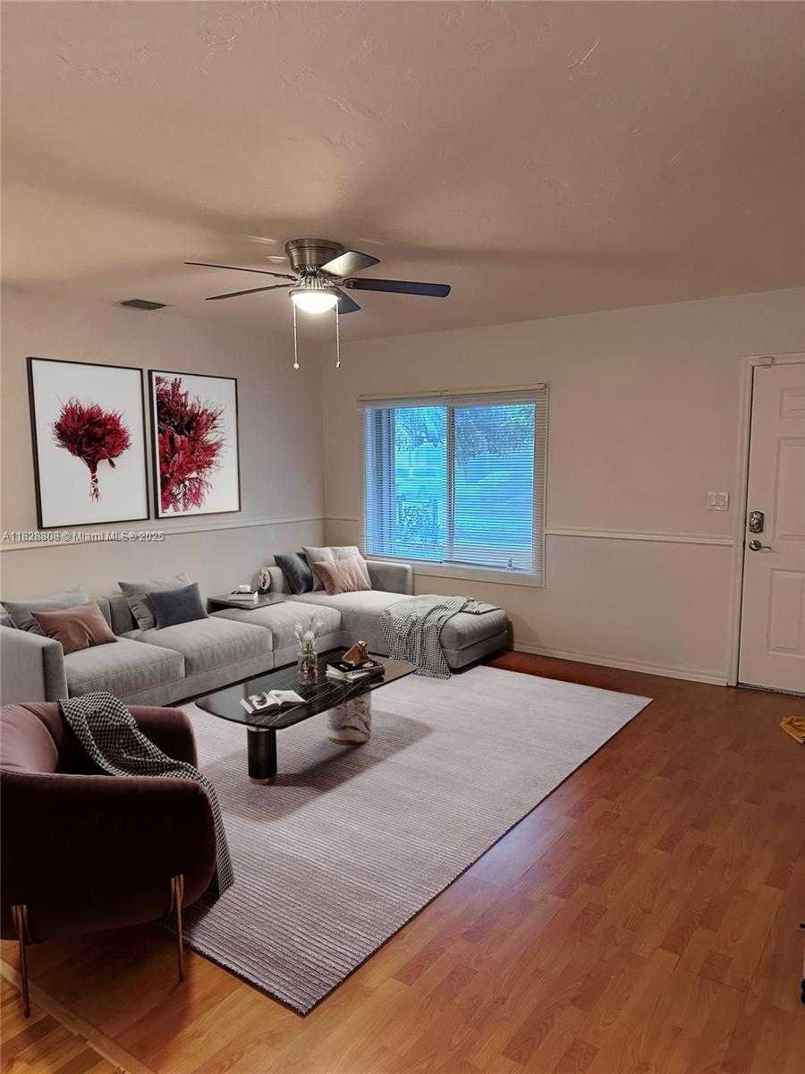 Small Image of 5843 SOUTH WEST 62ND ST, Miami Number 2