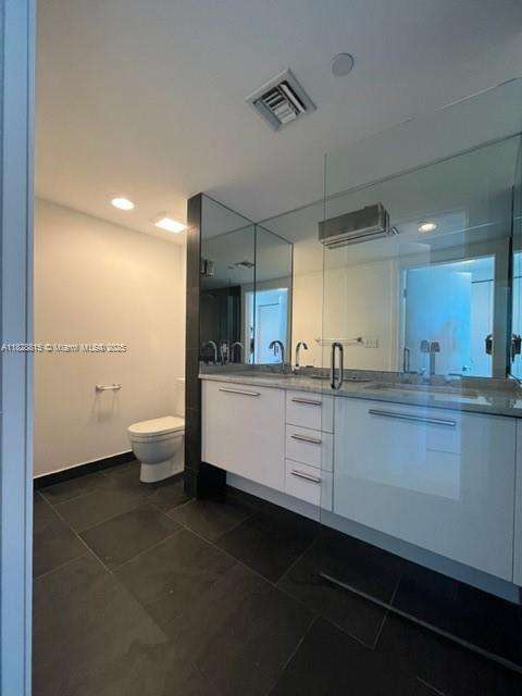 Small Image of 900 BISCAYNE BLVD #405, Miami Number 12