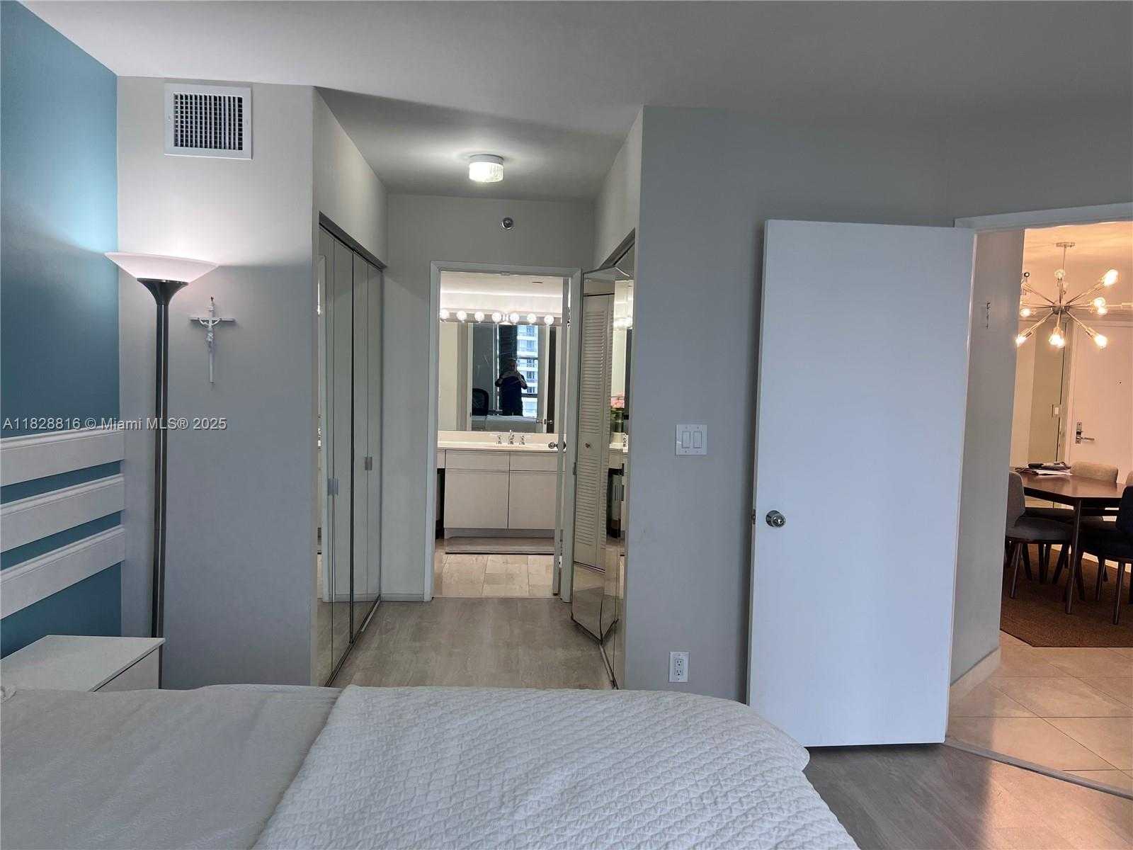 Small Image of 3600 MYSTIC POINTE DR #1510, Aventura Number 12