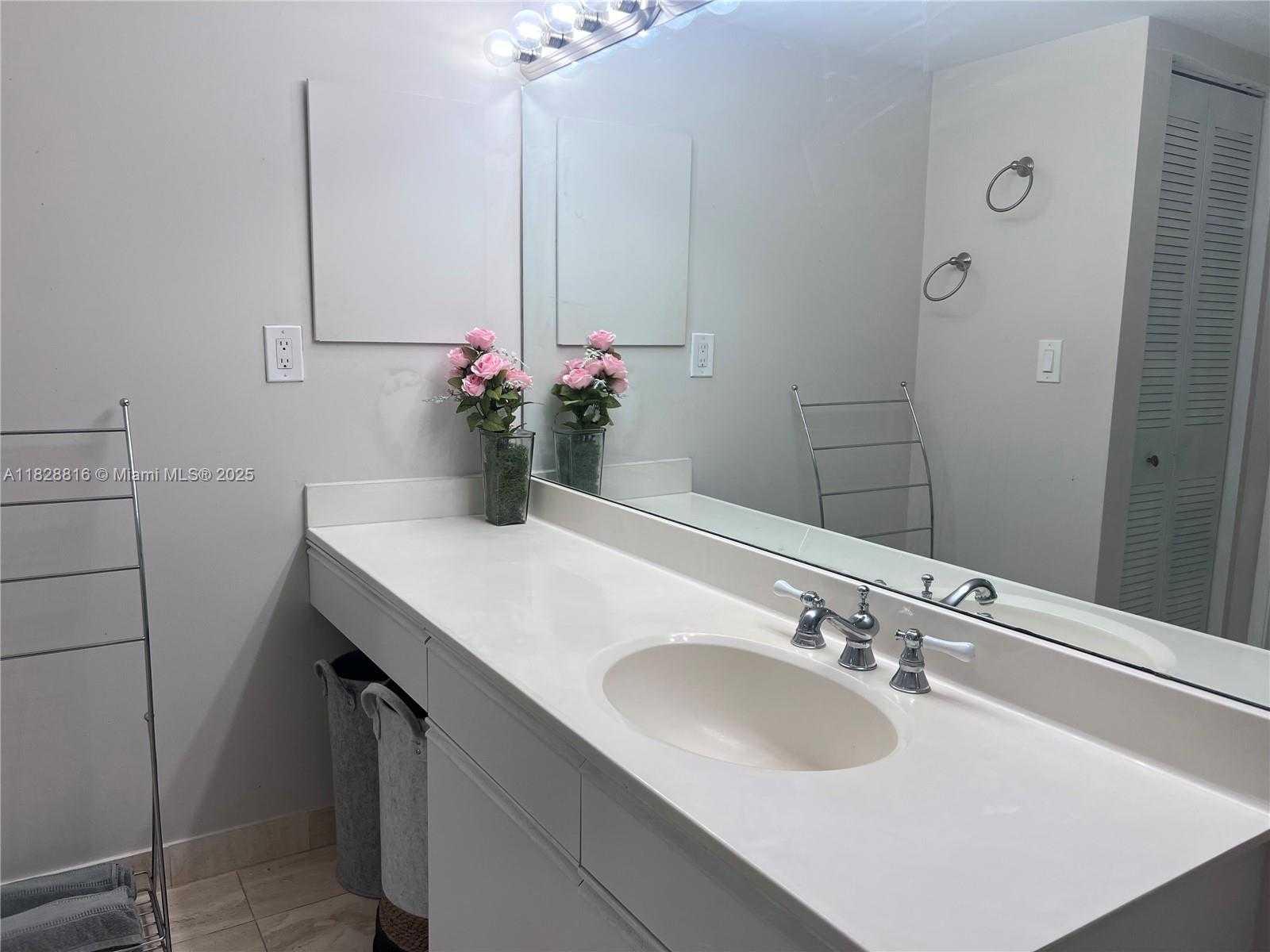Small Image of 3600 MYSTIC POINTE DR #1510, Aventura Number 13