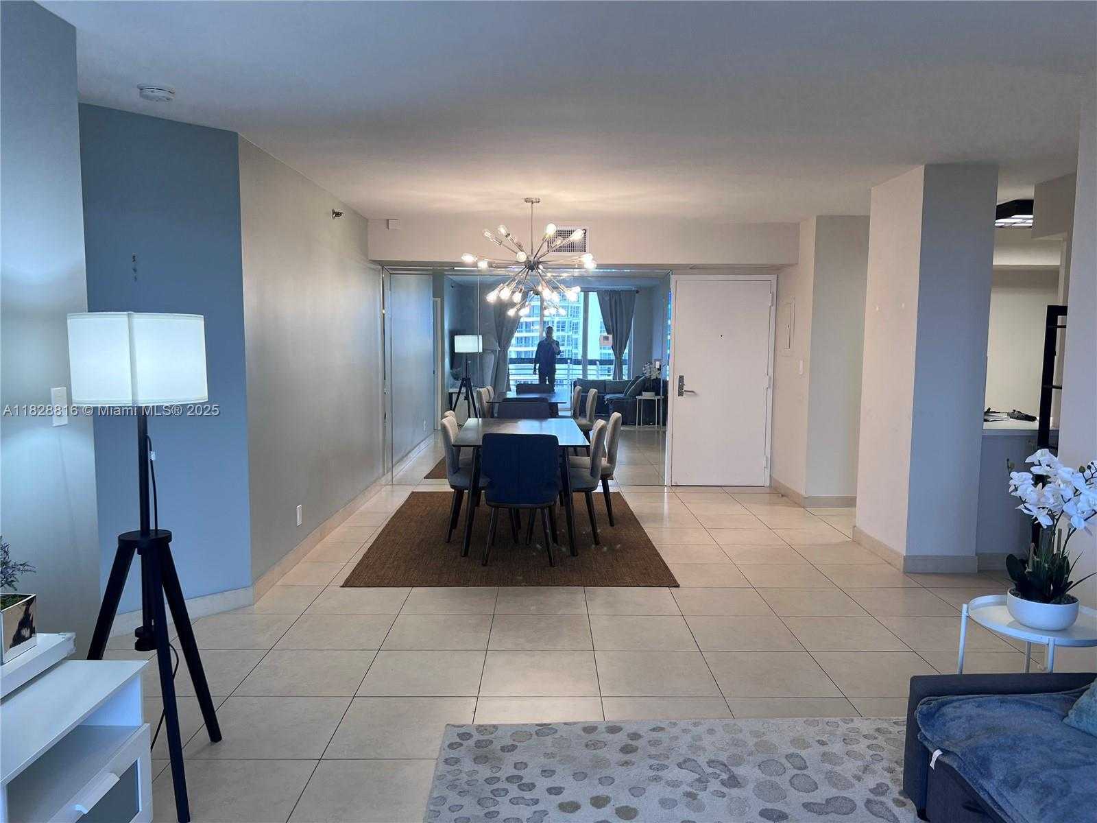 Small Image of 3600 MYSTIC POINTE DR #1510, Aventura Number 2