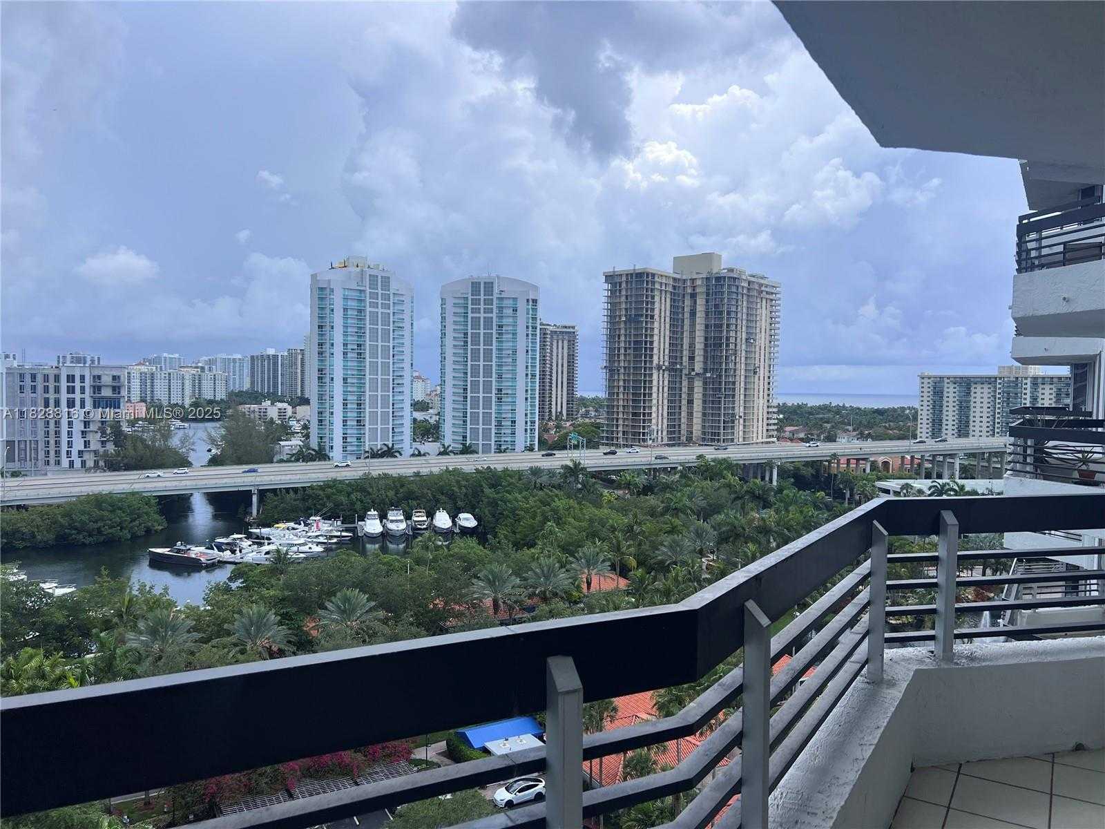 Small Image of 3600 MYSTIC POINTE DR #1510, Aventura Number 20