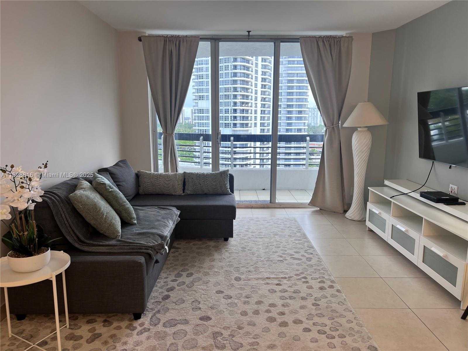 Small Image of 3600 MYSTIC POINTE DR #1510, Aventura Number 3