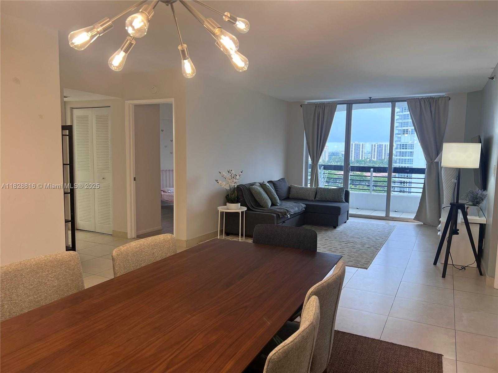 Small Image of 3600 MYSTIC POINTE DR #1510, Aventura Number 6