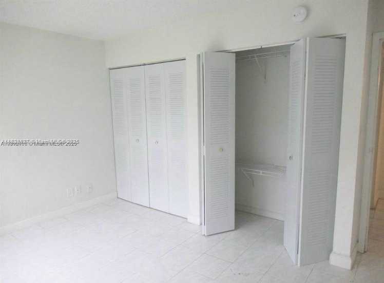 Small Image of 17021 NORTH BAY RD #120, Sunny Isles Beach Number 24