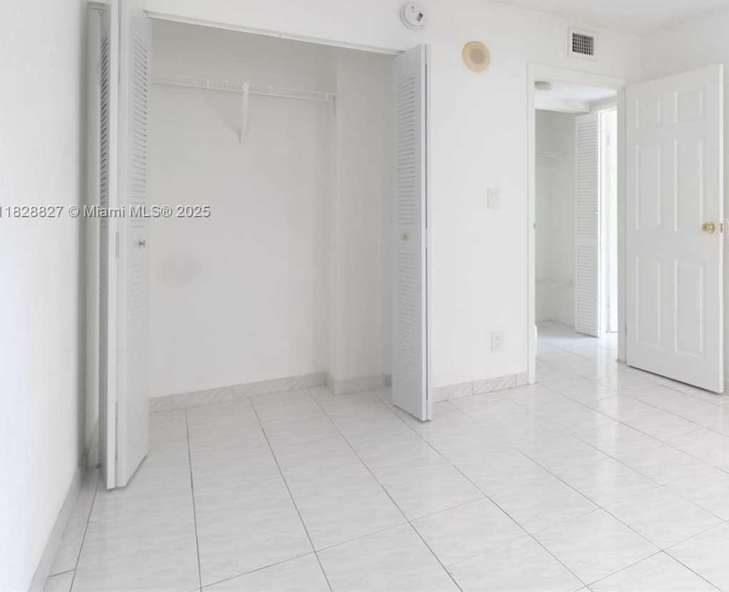 Small Image of 17021 NORTH BAY RD #120, Sunny Isles Beach Number 43
