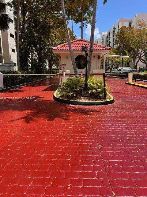 Small Image of 17021 NORTH BAY RD #120, Sunny Isles Beach Number 8