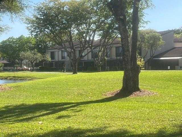 Small Image of 9735 COSTA DEL SOL BLVD #F-101, Doral Number 10