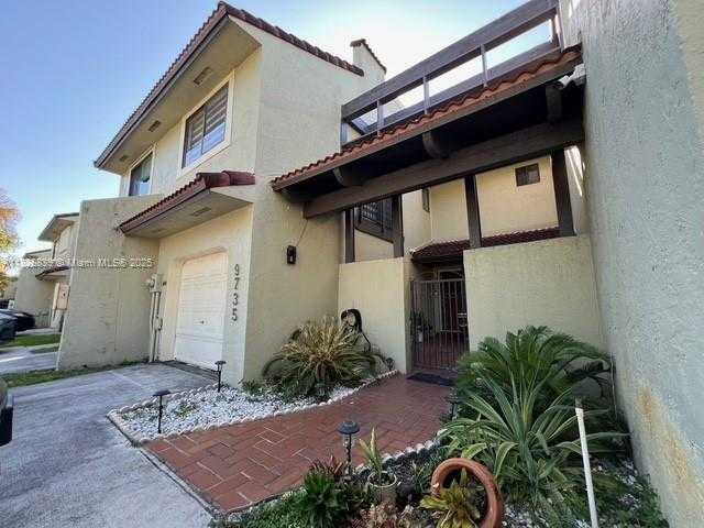 Small Image of 9735 COSTA DEL SOL BLVD #F-101, Doral Number 18