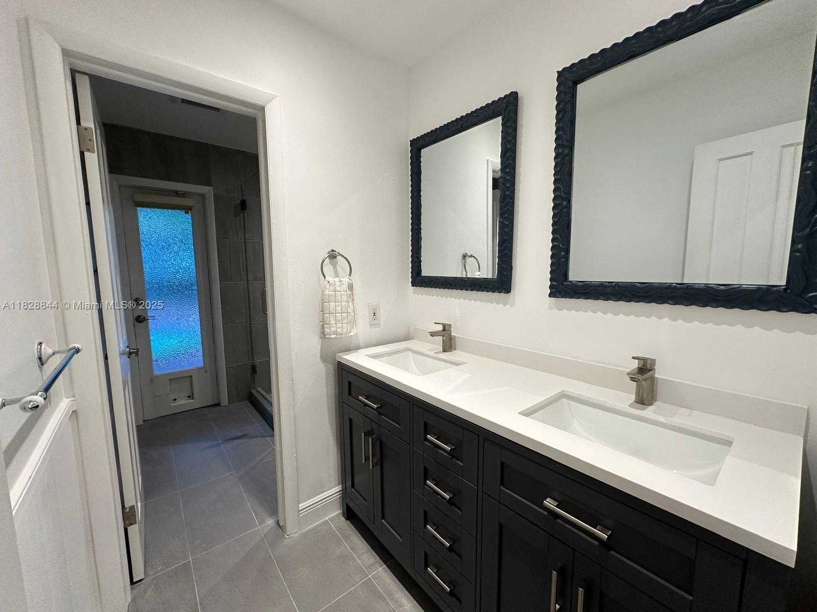 Small Image of 7625 SOUTH WEST 180TH TER #7625, Palmetto Bay Number 9