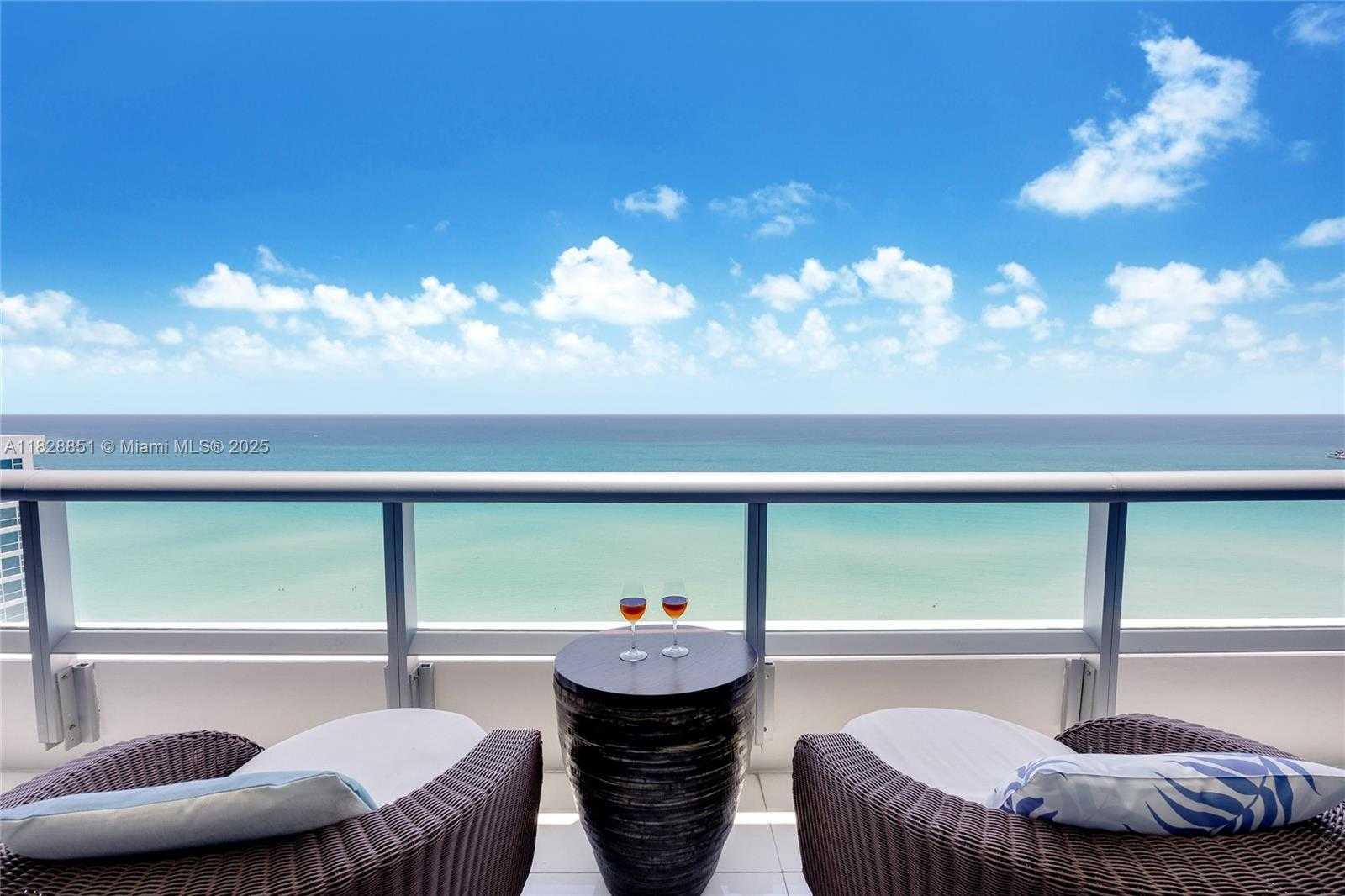Small Image of 6799 COLLINS AVE #1704, Miami Beach Number 2