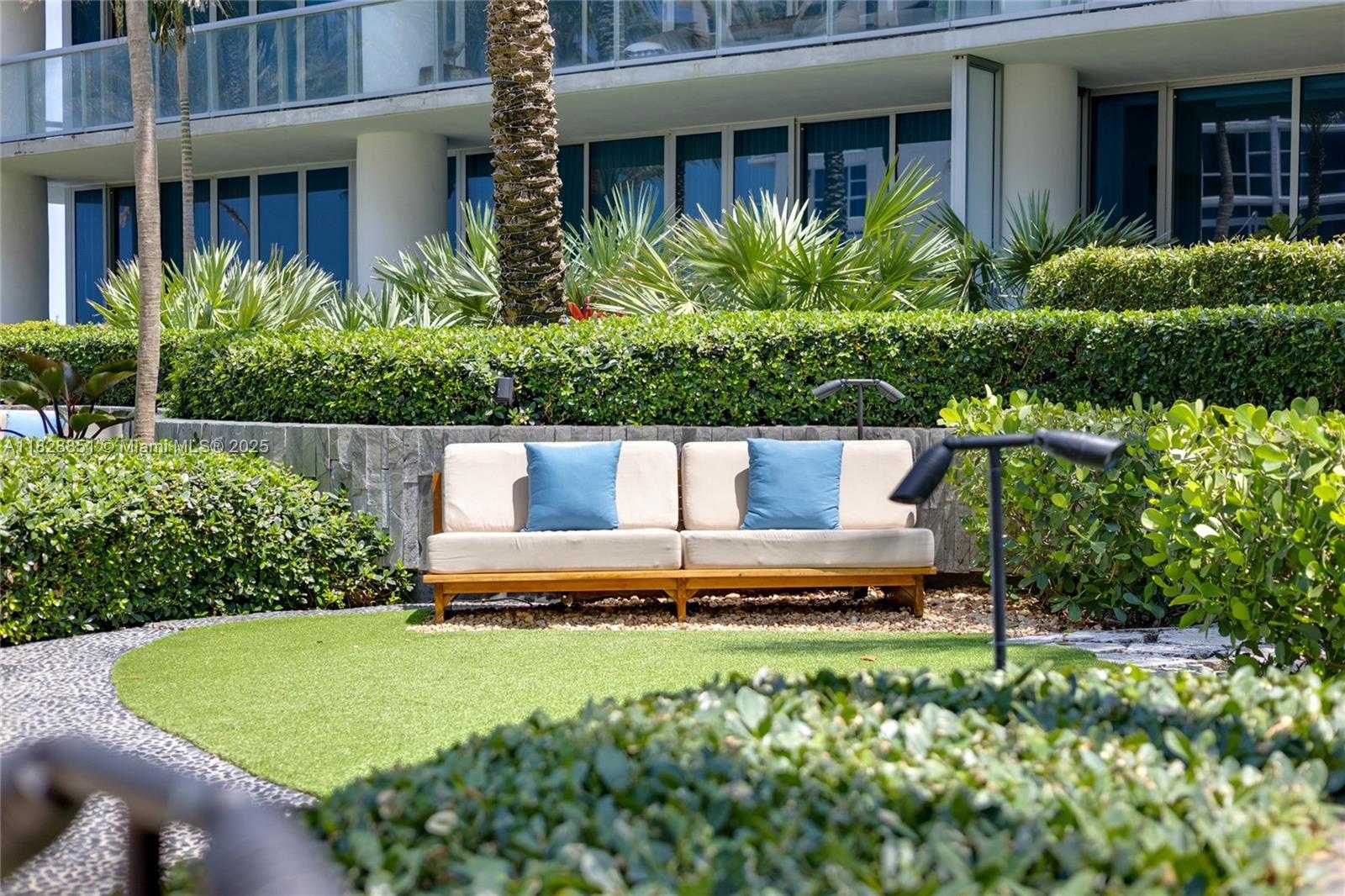 Small Image of 6799 COLLINS AVE #1704, Miami Beach Number 22