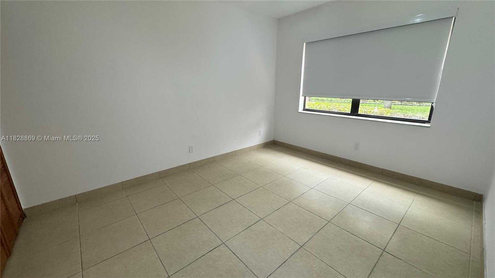 Small Image of 11411 SOUTH WEST 109TH RD #50Z, Miami Number 9