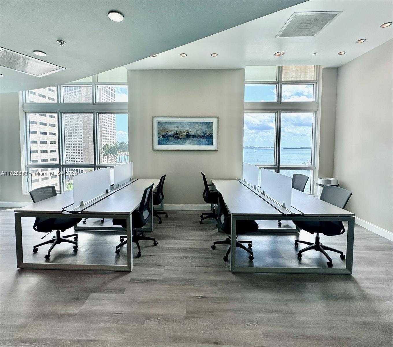 Small Image of 300 SOUTH BISCAYNE BLVD #T-3201, Miami Number 33