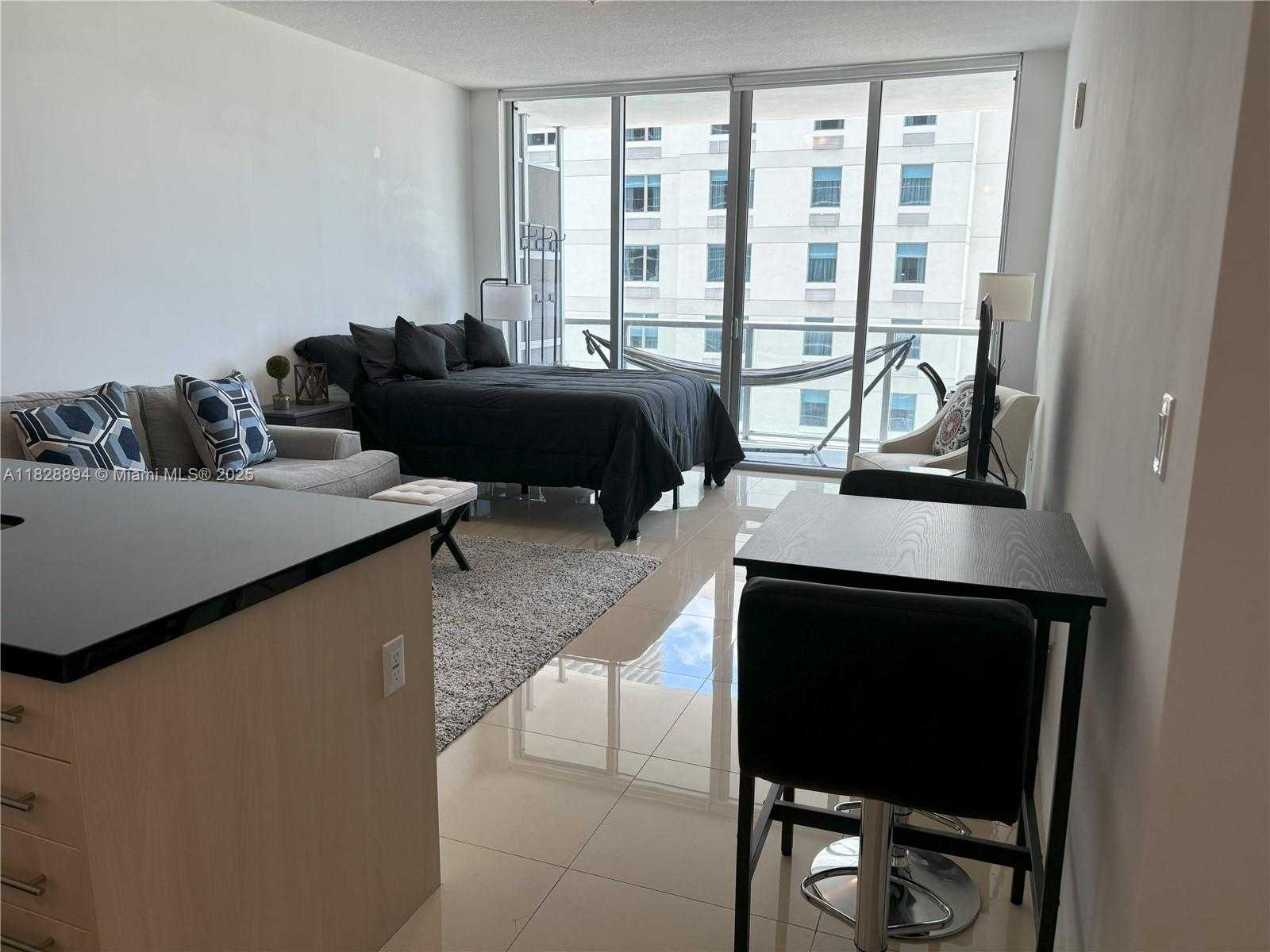Small Image of 79 SOUTH WEST 12TH ST #1505-S, Miami Number 5