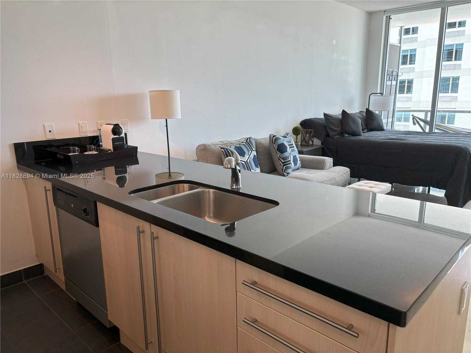 Small Image of 79 SOUTH WEST 12TH ST #1505-S, Miami Number 6