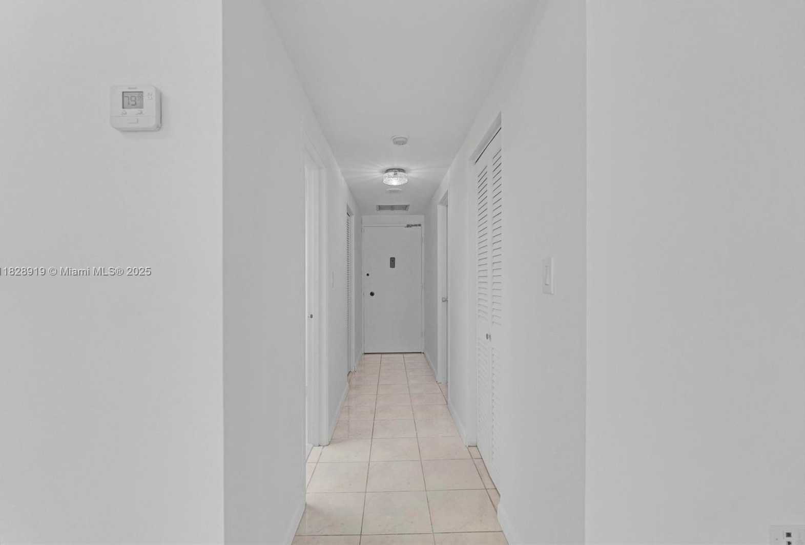 Small Image of 905 BRICKELL BAY DR #1823, Miami Number 10