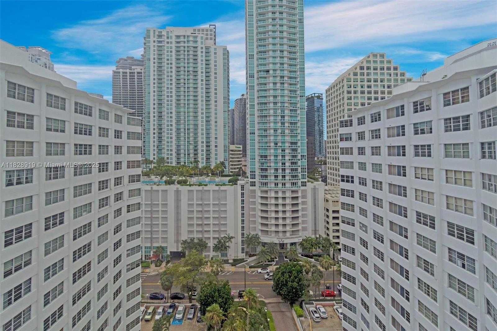 Small Image of 905 BRICKELL BAY DR #1823, Miami Number 14