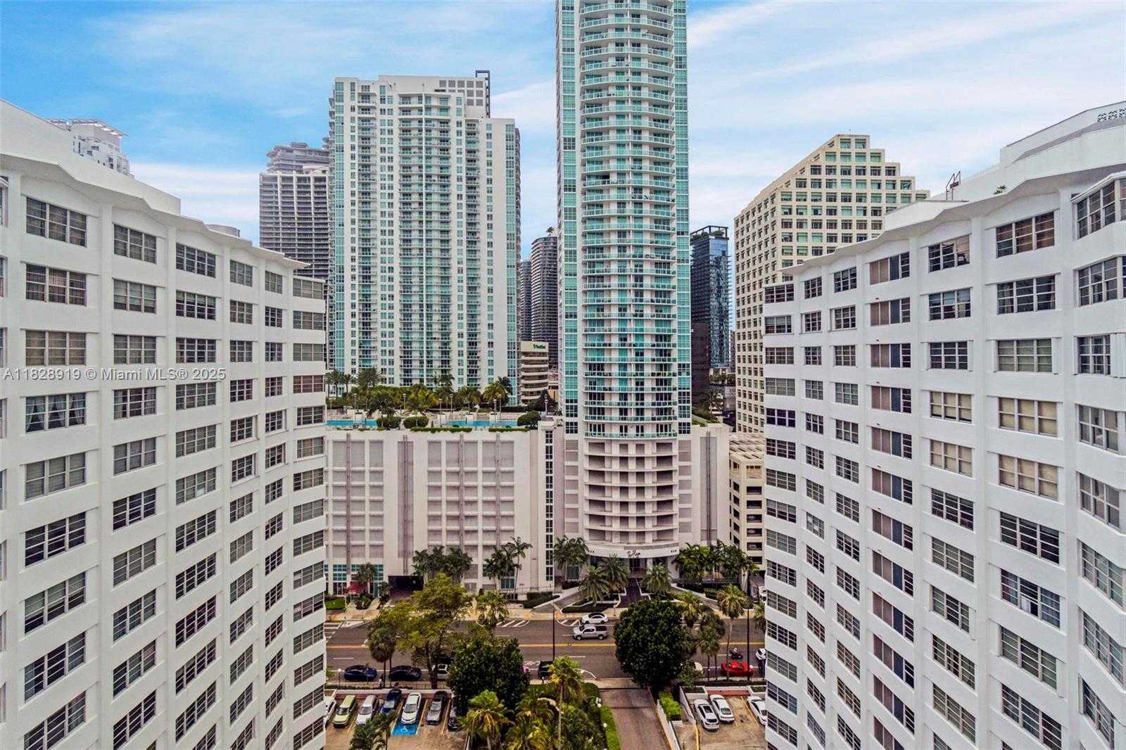 Small Image of 905 BRICKELL BAY DR #1823, Miami Number 15