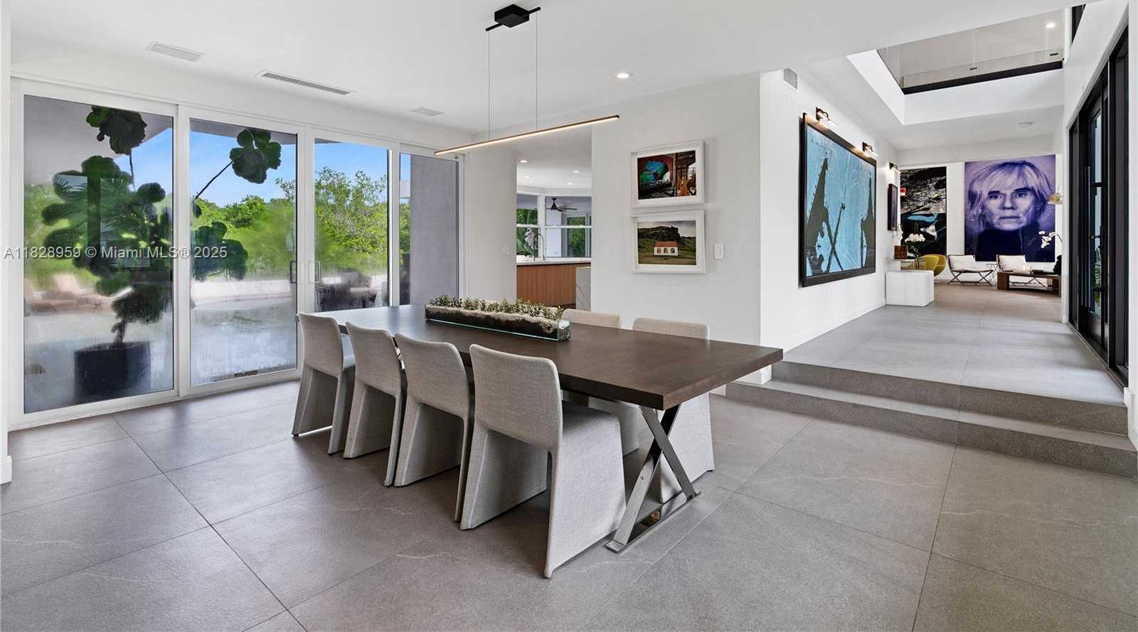 Small Image of 325 CAMPANA AVE, Coral Gables Number 11