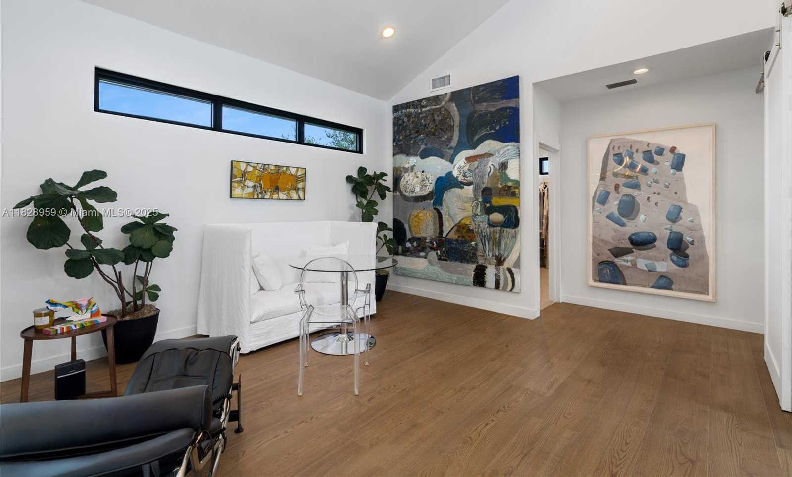 Small Image of 325 CAMPANA AVE, Coral Gables Number 12