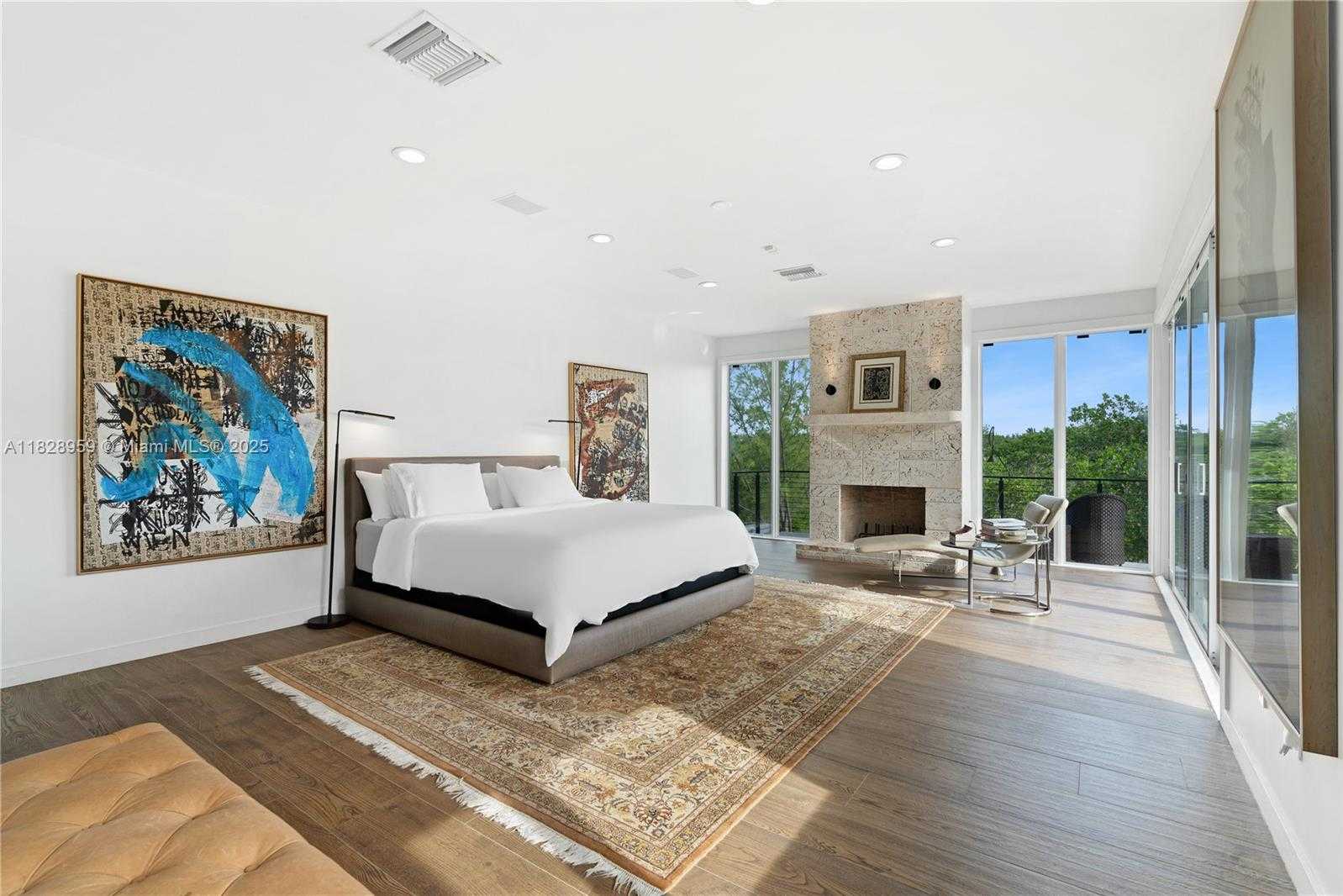 Small Image of 325 CAMPANA AVE, Coral Gables Number 13