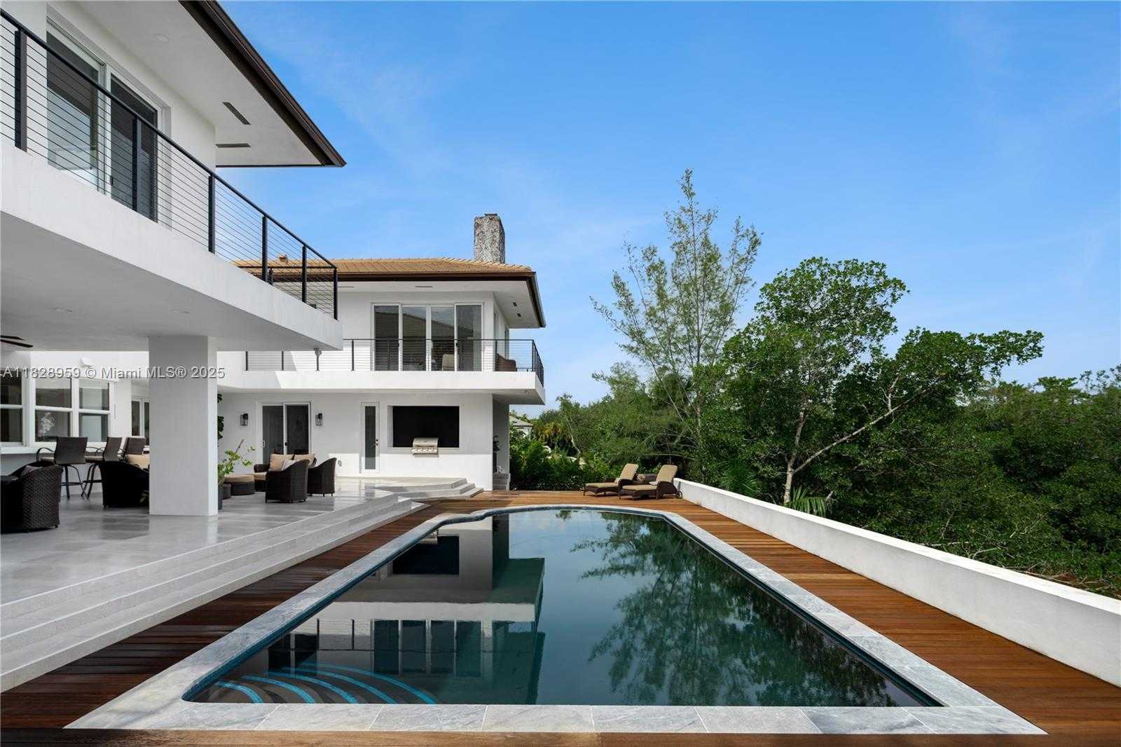 Small Image of 325 CAMPANA AVE, Coral Gables Number 22