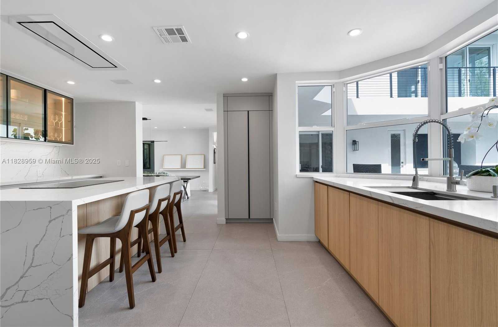Small Image of 325 CAMPANA AVE, Coral Gables Number 7
