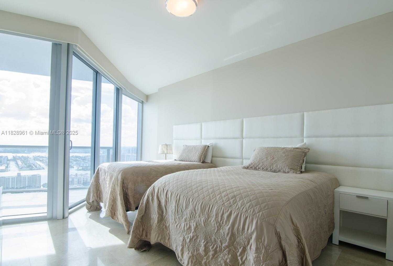 Small Image of 17001 COLLINS AVE #3804, Sunny Isles Beach Number 26