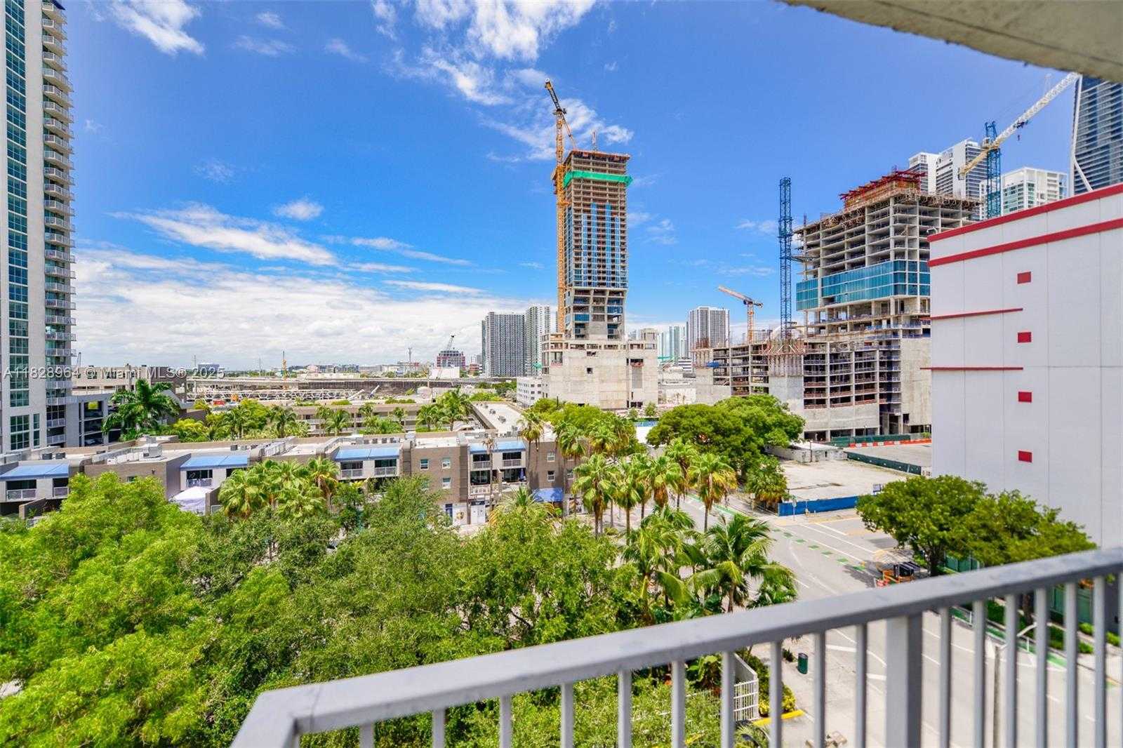 Small Image of 800 NORTH MIAMI AVE #E-809, Miami Number 18