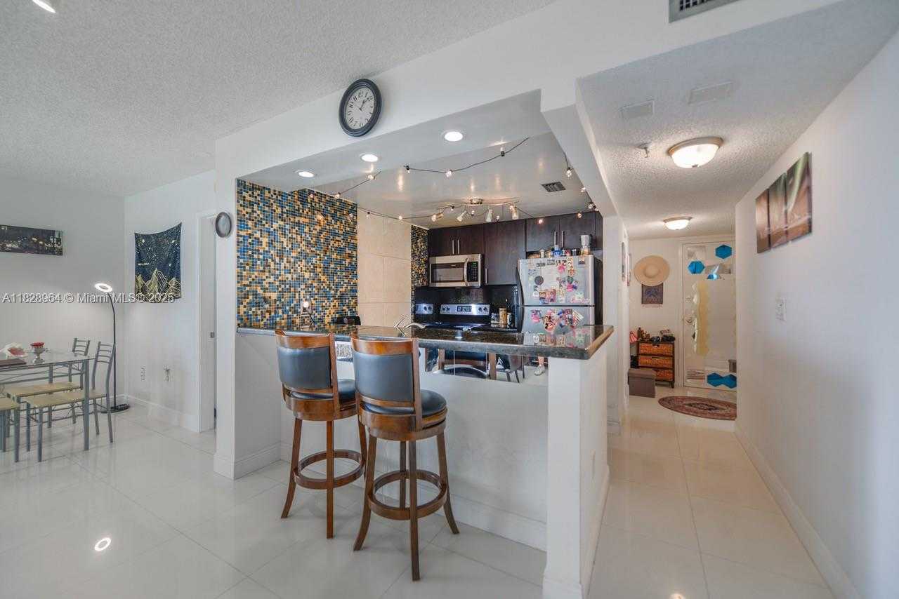 Small Image of 800 NORTH MIAMI AVE #E-809, Miami Number 5