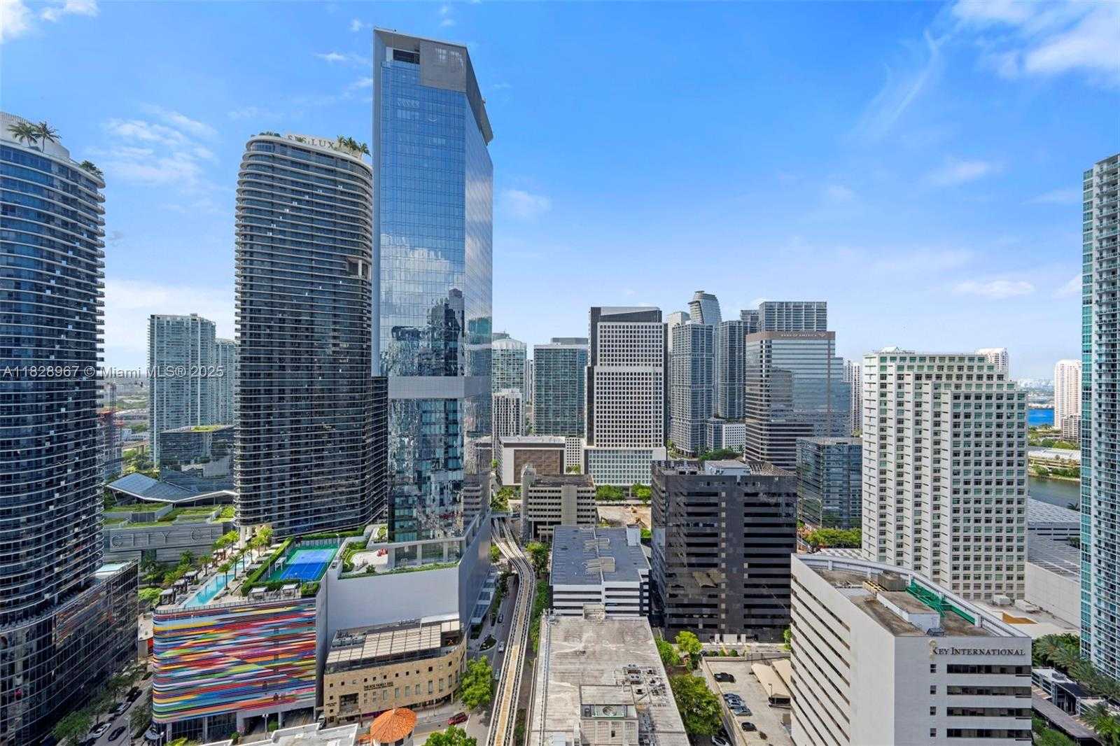 Small Image of 1010 BRICKELL AVE #3411, Miami Number 25
