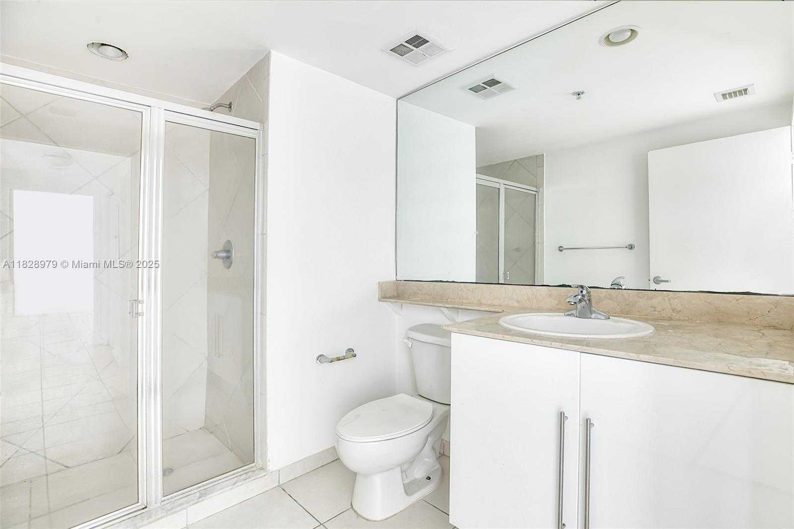 Small Image of 335 SOUTH BISCAYNE BLVD #1700, Miami Number 15