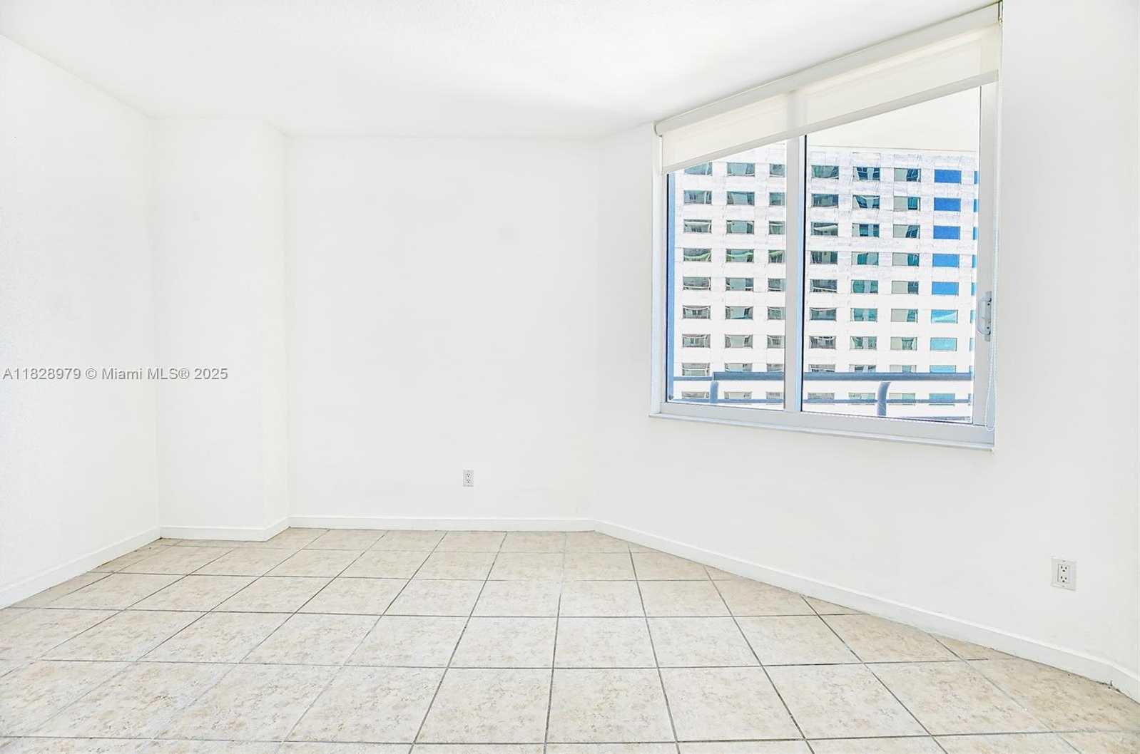 Small Image of 335 SOUTH BISCAYNE BLVD #1700, Miami Number 17