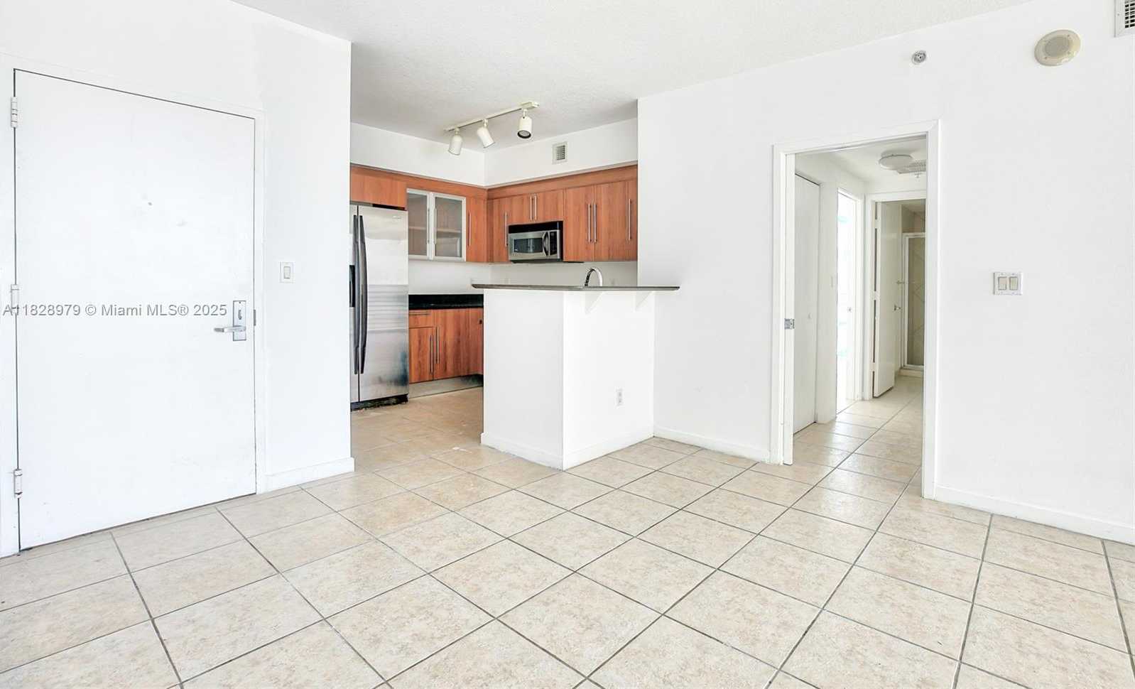 Small Image of 335 SOUTH BISCAYNE BLVD #1700, Miami Number 22