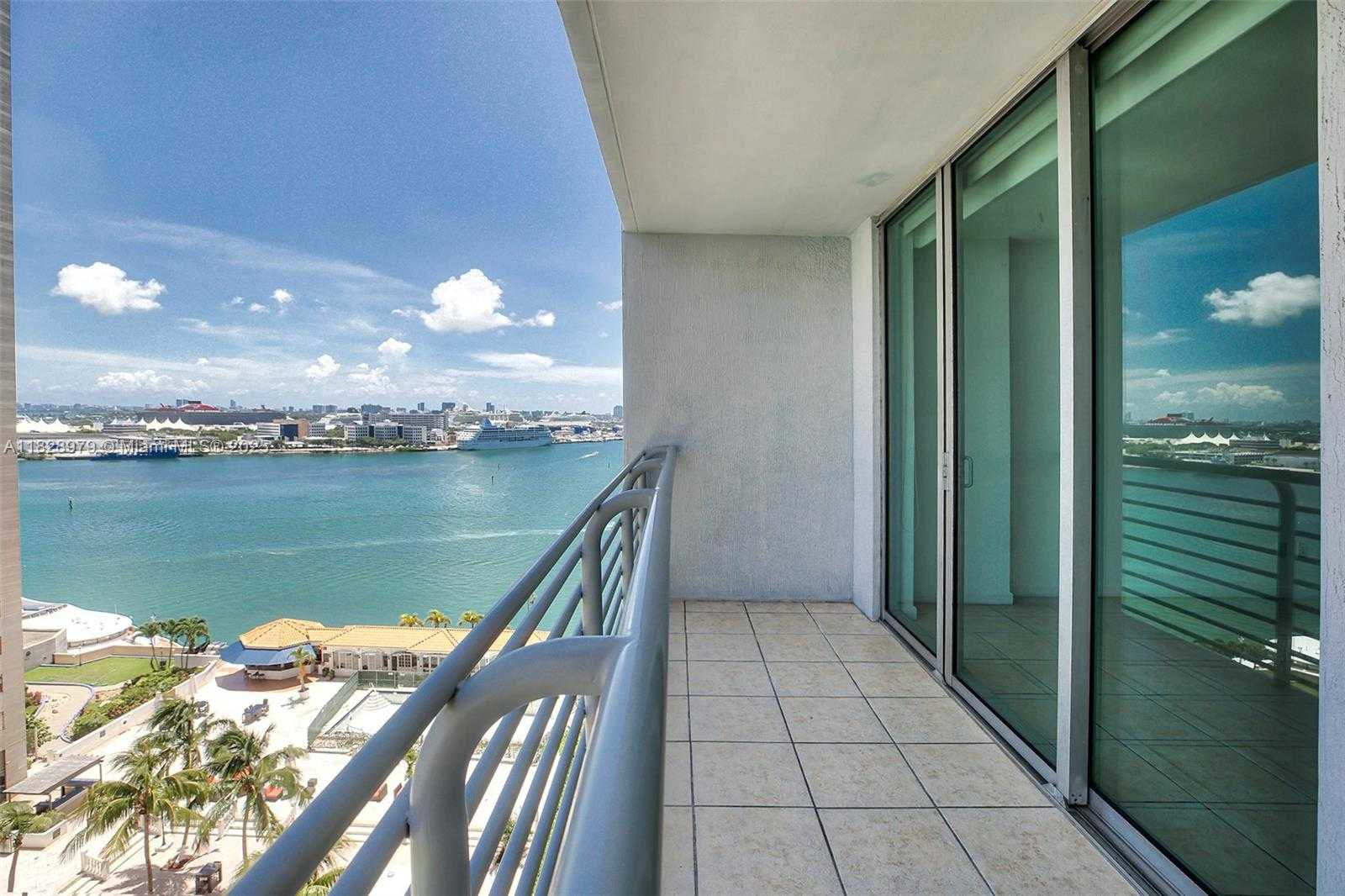 Small Image of 335 SOUTH BISCAYNE BLVD #1700, Miami Number 3