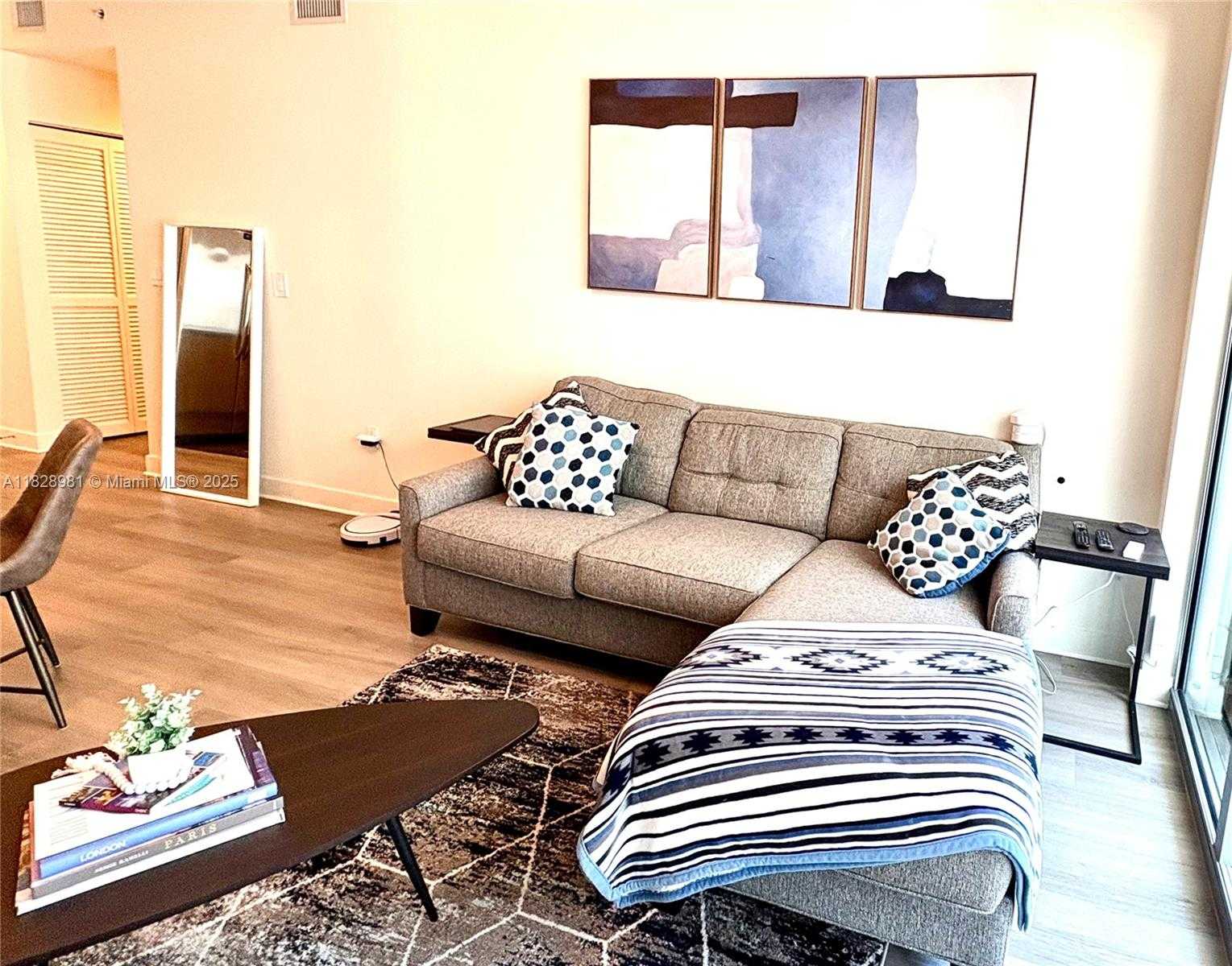 Small Image of 1111 SOUTH WEST 1ST AVE #1021-N, Miami Number 5