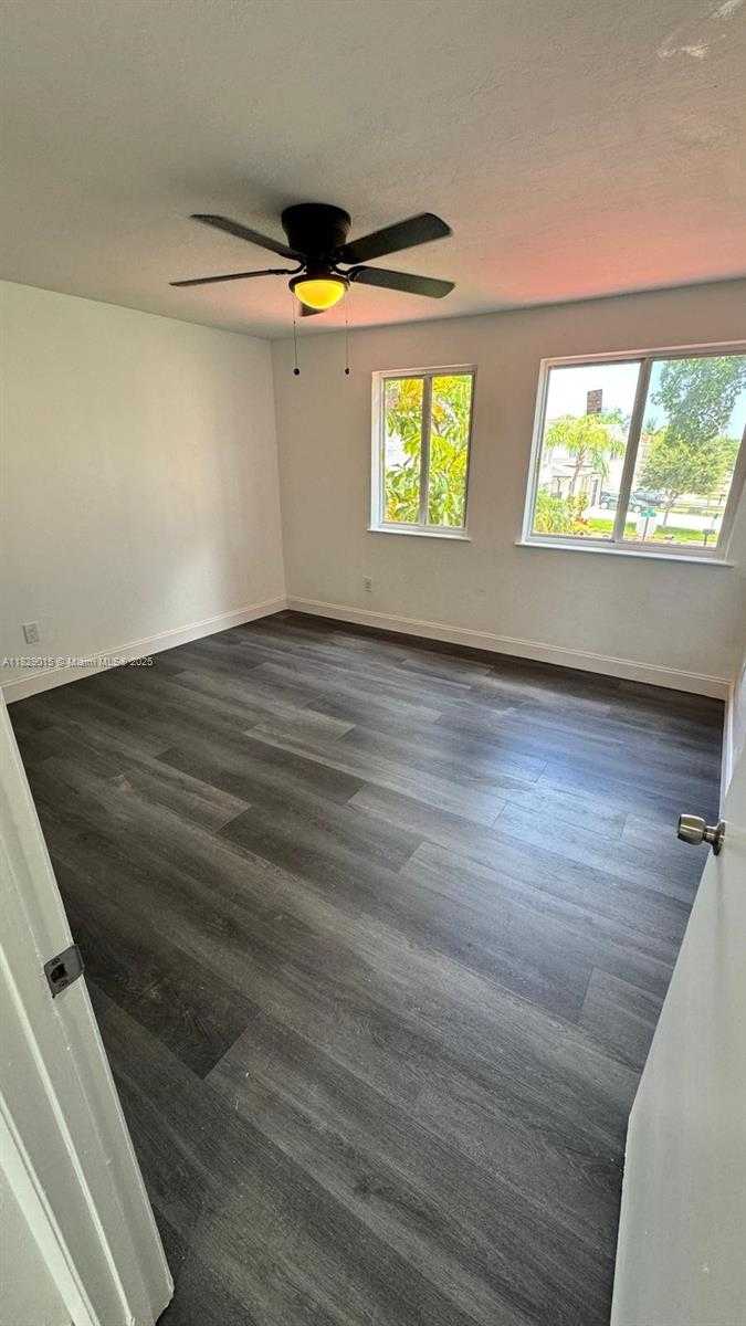 Small Image of 27170 SOUTH WEST 121ST CT, Homestead Number 12
