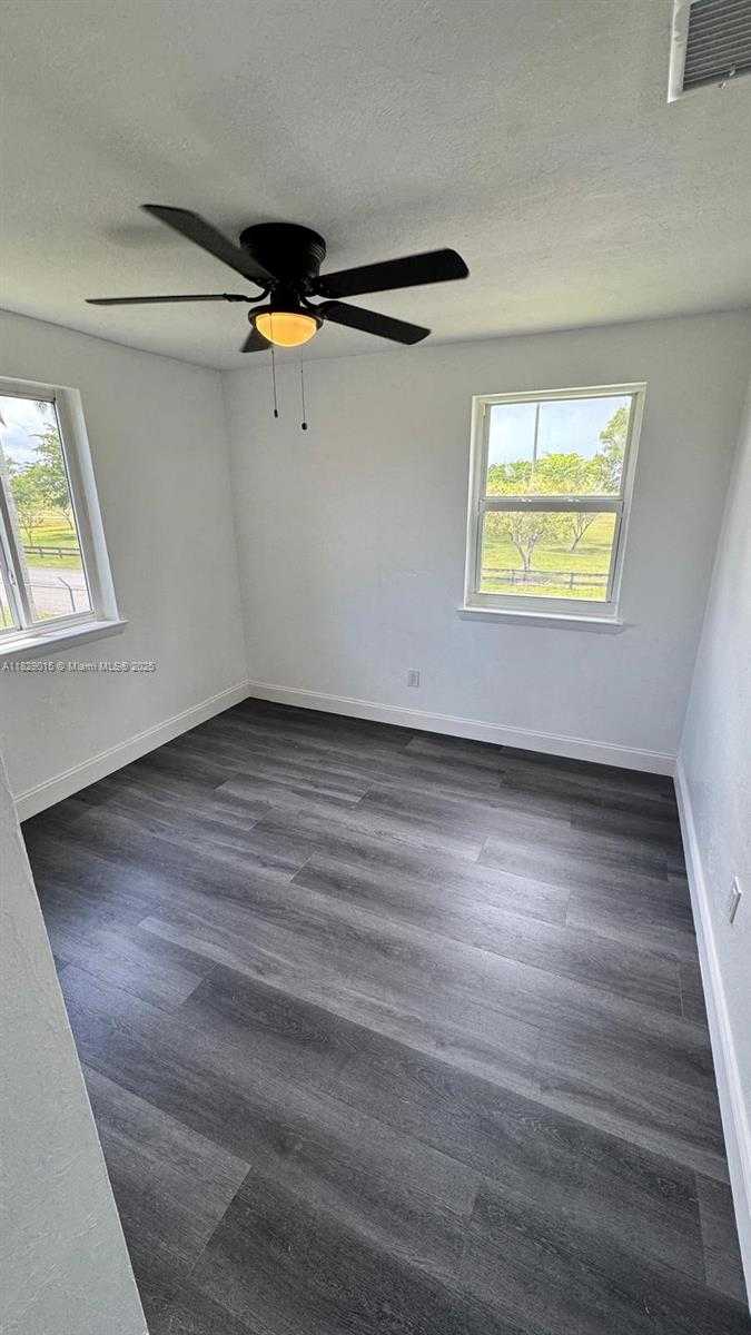 Small Image of 27170 SOUTH WEST 121ST CT, Homestead Number 13