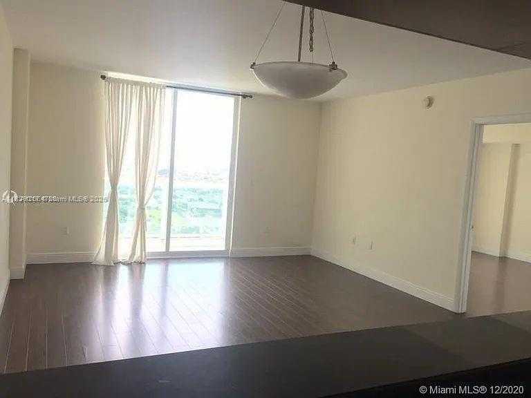 Small Image of 1800 NORTH BAYSHORE DR #3106, Miami Number 7