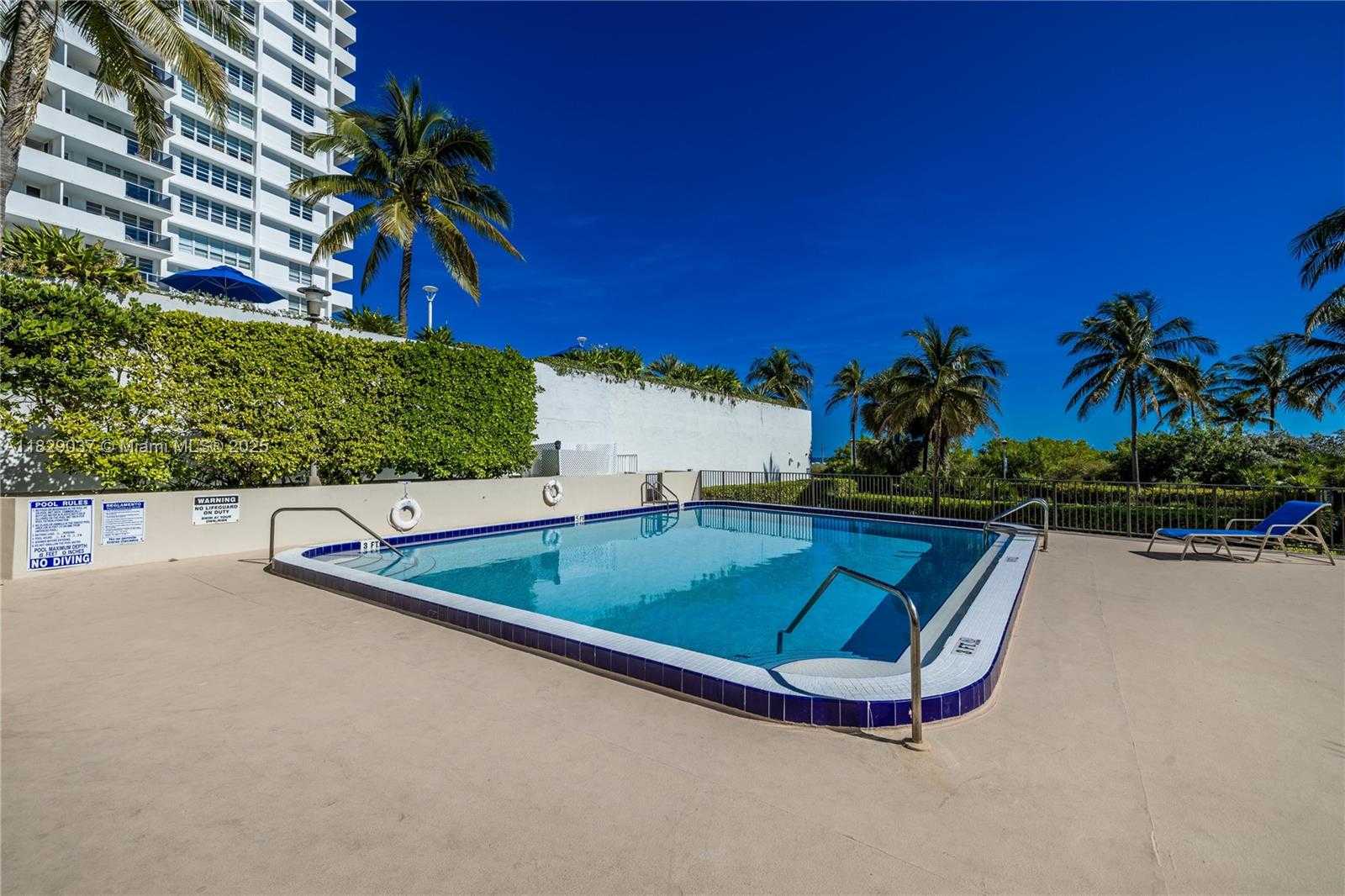 Small Image of 1623 COLLINS AVE #418, Miami Beach Number 26