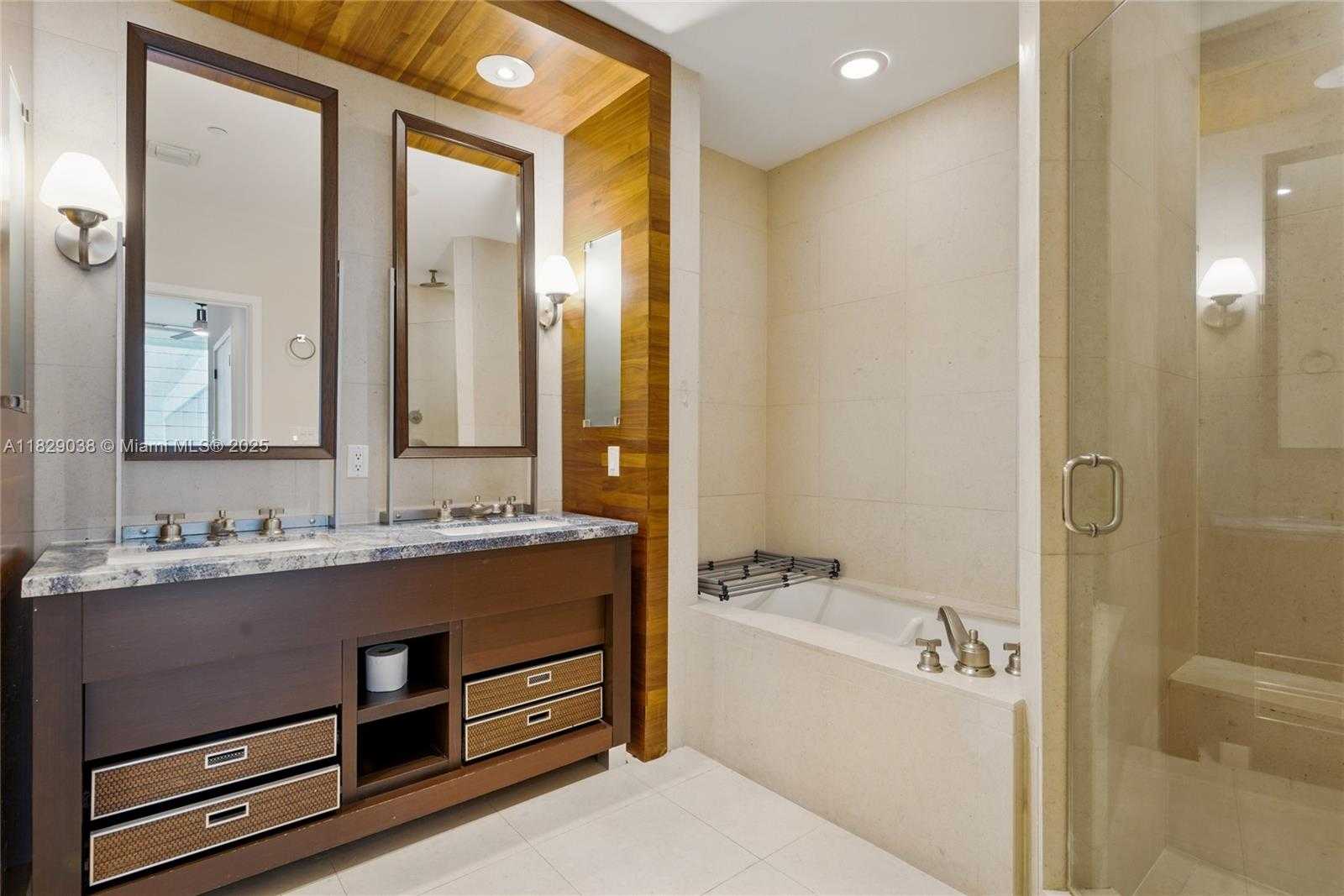 Small Image of 6799 COLLINS AVE #401, Miami Beach Number 27