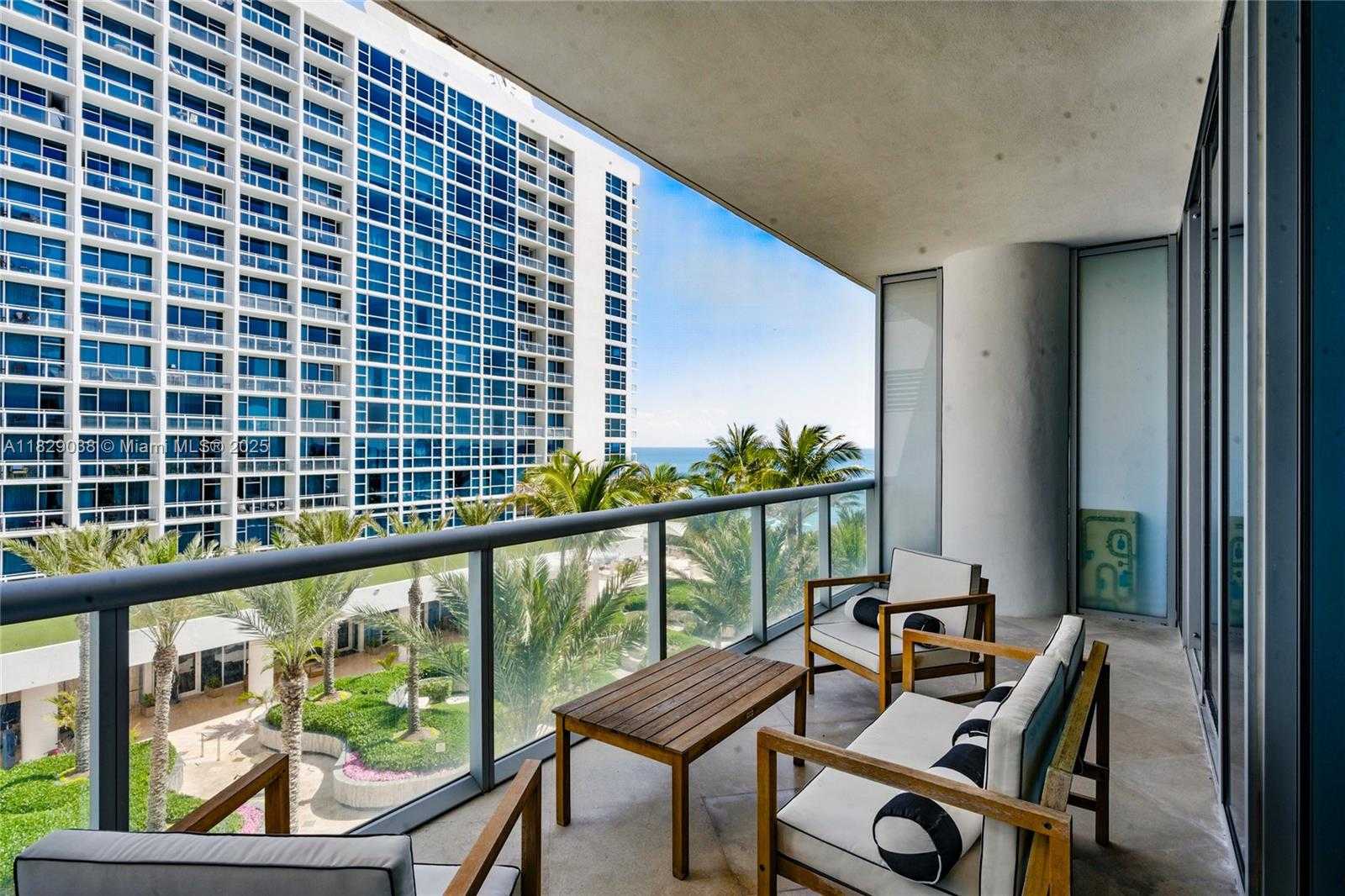 Small Image of 6799 COLLINS AVE #401, Miami Beach Number 35