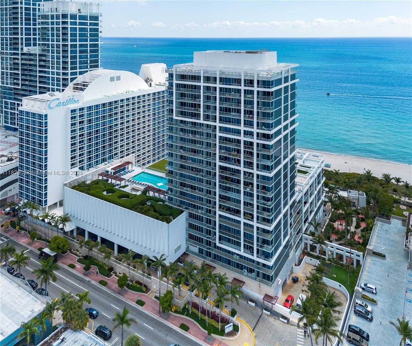 Small Image of 6799 COLLINS AVE #401, Miami Beach Number 9