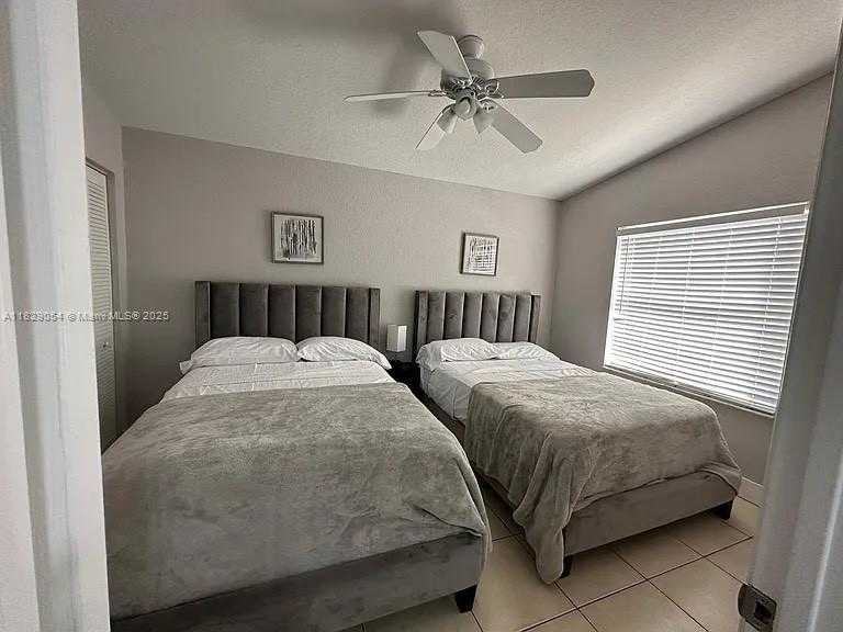 Small Image of 1840 JEFFERSON ST #B, Hollywood Number 17